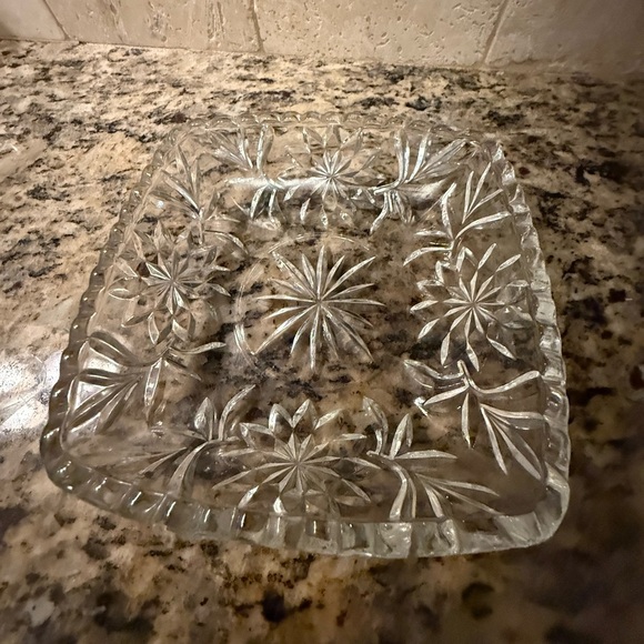 Vintage Hazel-Atlas Prescut Clear Glass Dish – 1940s Square Candy Bowl. - Picture 3 of 5